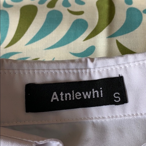 🦋 3/$20 Basic Button-Up White Sheer Blouse - Picture 3 of 5